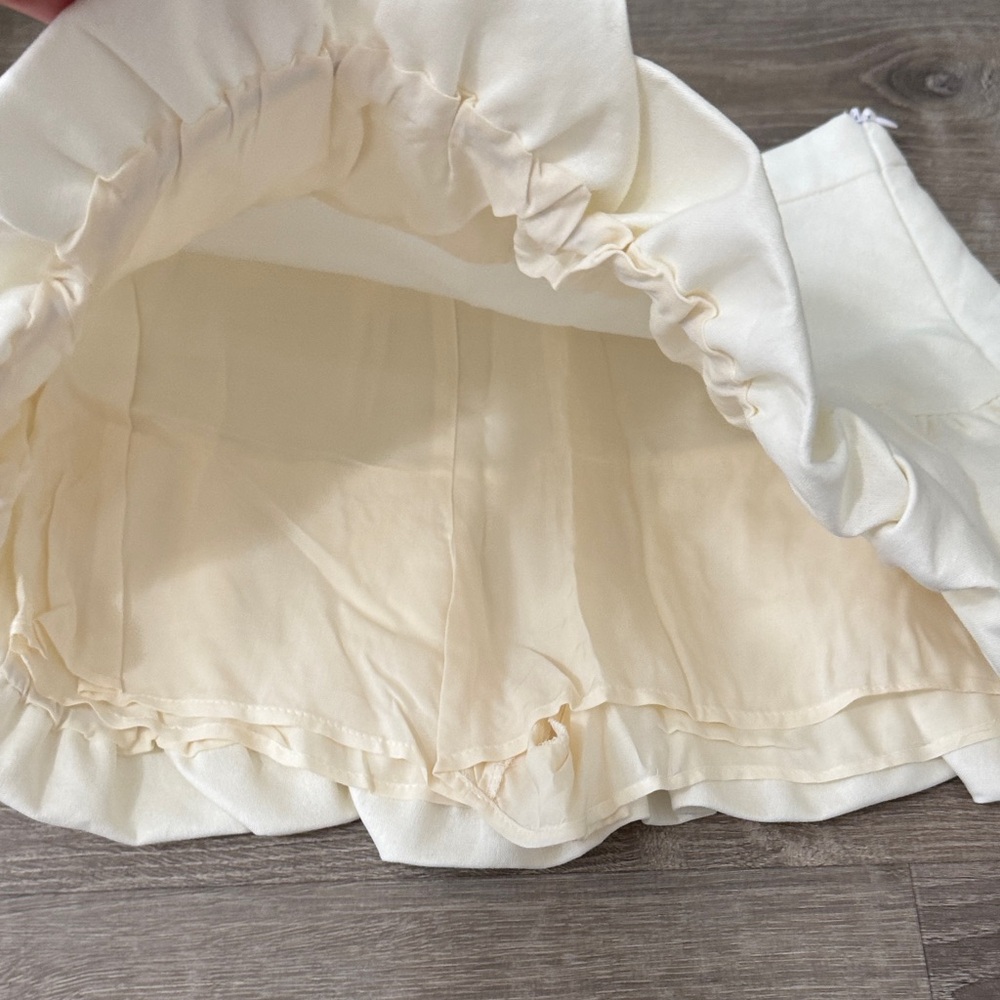 White Ruffled Mini Skirt - Picture 3 of 5